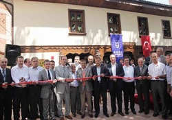 Bursa'da 200 yıllık cami aslına döndü