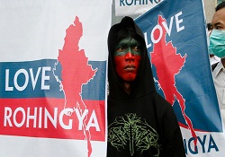 İİT: Myanmar'da etnik kıyım var
