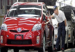 Toyota'da üretime 2 hafta bakım arası!