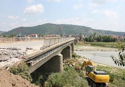 Zonguldak'taki 'ölüm köprüsü' yıkılıyor