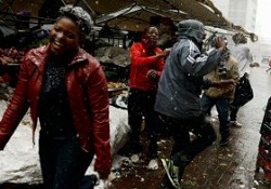 Güney Afrika'ya lapa lapa kar yağdı