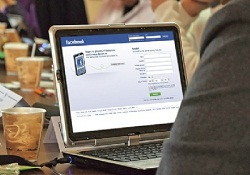 Facebook'a kütüphane kurdular