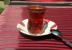 Kafeinsiz çay geliyor