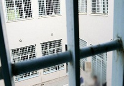 12 yılda 75 bin Filistinli tutuklandı