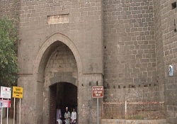 Tarihi camide kadınların abdest yeri sıkıntısı