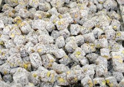Bayrama özel hurmalı lokum üretildi