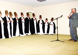 Kadir Gecesi'nde 4 dilde mevlid