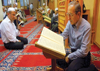 Mü’minin hangi halleri sevilir?