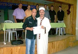 Cezaevinde Müslüman oldu