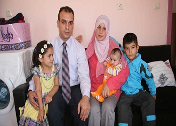'Suriye'de ağaç yaprağı yiyerek hayata tutunduk'
