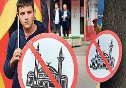 Peygamberimize hakarete izin çıktı