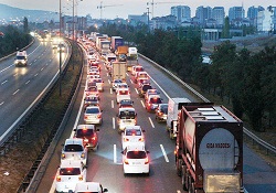 Uydudan takip, şoförü yavaşlattı
