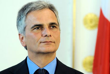 Avusturya'da sığınmacı krizi Başbakan'ı koltuğundan etti