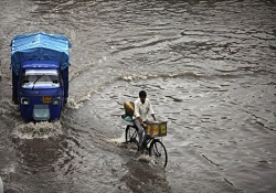 Hindistan ve Pakistan'da sel felaketi