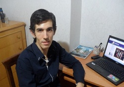 Ortaokulu dışarıdan bitirdi, diş hekimliğini kazandı