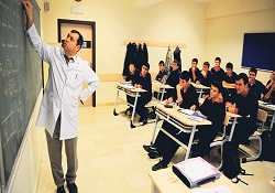 Artık Türkçe dersine giremeyecekler