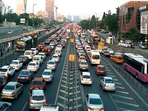 İstanbul trafiğinde ilk gün korkulan olmadı