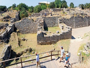 150 yıldır kazdılar, bir şehir boyu yol aldılar