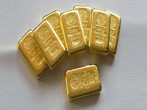 Altın fiyatları 1,700 dolardan döndü