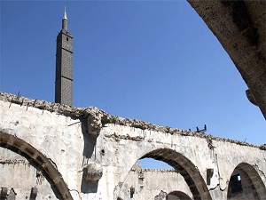 Çeltik fabrikasının altından 600 yıllık cami çıktı