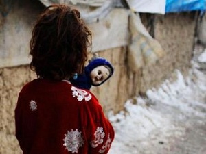 Yüzlerce Afgan çocuk açlıktan ölüyor