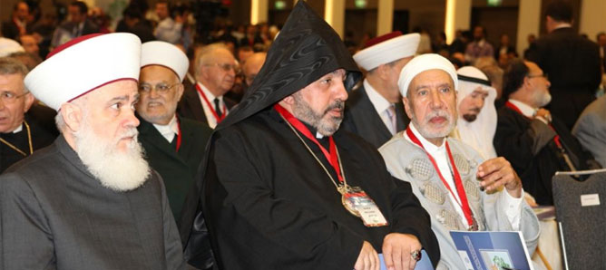 Dinî kimlikler bir çatışma unsuru değil