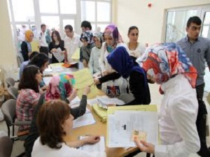 Rizede Üniversiteye 3 Bin 323 Öğrenci Kayıt Yaptırdı