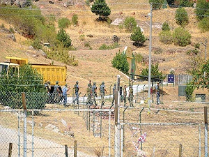 Patlamanın sebebi yere düşen top mermisi