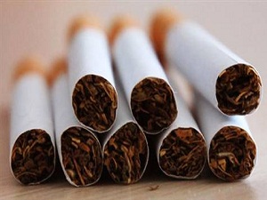 Sigarayı deneyen her 3 kişiden biri bağımlı hale geliyor