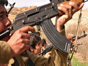 Hakkari'ye sızan bin teröristin 600'ü İran'daki kamptan geldi