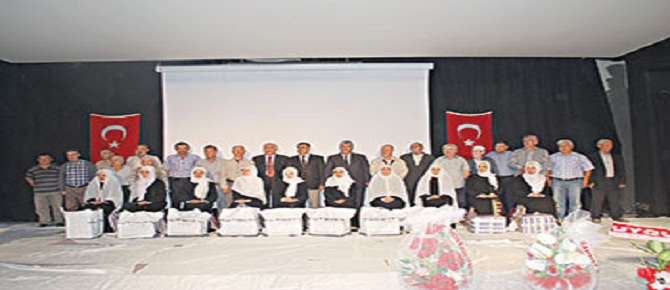 Hanım hafızlar Tavşanlı’da Kur’an ile taçlandı