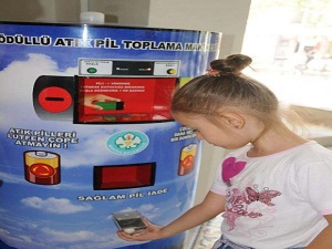 Atık Pil Getirene Sakız Hediye