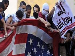 Sudan'da göstericiler Amerikan elçiliğine gidiyor