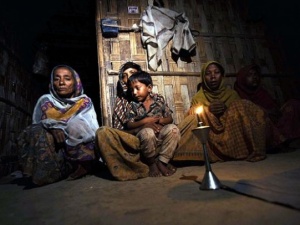 Arakanlı Müslümanlar barınaklarda gizleniyor