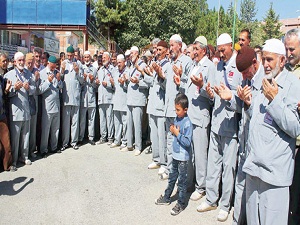 Kutsal topraklara yolculuk başladı