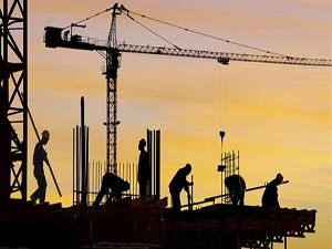 İnşaatta üretim arttı ciro düştü