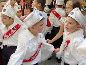 CHP sünnetçilere yasak istedi