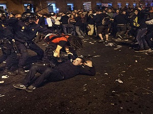 Akdeniz halkları ayaklandı!