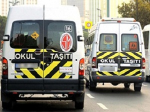 Okul servisinde ayakta yolculuk etmeyin