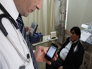 Doktor, kronik hastasını 'cep'ten de takip edecek