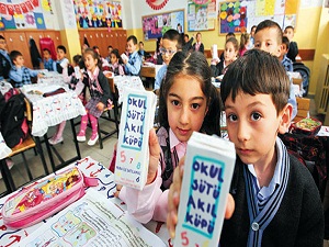 Bu yıl özel okullara da süt dağıtımı yapılacak