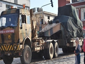 Sınıra ağır silah sevkiyatı