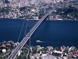 Bayraktar: İstanbul'un ciddi sıkıntıları var!