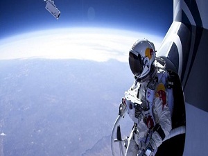 Korkusuz Felix uzaydan atladı