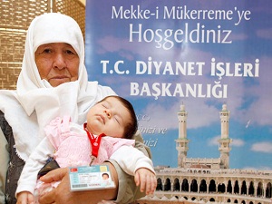 En yaşlı ile en minik Türk hacı adayları