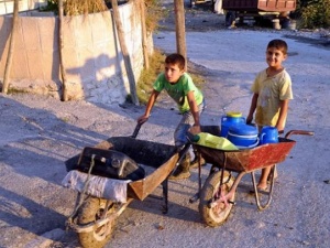 Üç aydır su ve elektrik yok