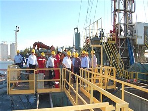 TPAO, Adıyaman'daki kuyularda petrol emarelerine rastladı