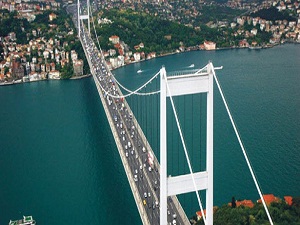 Boğaz köprüleri kapasitelerinin üstünde çalışıyor