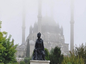 Selimiye Camii sis içinde kayboldu