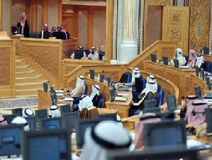 S. Arabistan Meclisi'ne 35 kadın üye